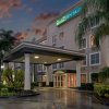 Отель La Quinta Inn & Suites by Wyndham Naples East (I-75), фото 19