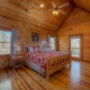 Отель Green Pine Cabin by Escape to Blue Ridge, фото 19