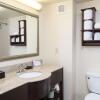 Отель Hampton Inn & Suites Cincinnati-Union Center, фото 34