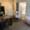 Отель Candlewood Suites Greenville NC, an IHG Hotel, фото 5