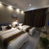 Отель Super 8 Hotel (Jinzhou Leimonde International Auto City), фото 14