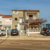 Отель Deluxe Apartment Sandra 1200m From Beach, фото 1
