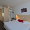 Отель B&B HOTEL Paris Mairie de Saint-Ouen в Сент-Уэн