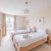 Отель Cosy 2 Bed 2 Bath Central Windsor & Parking, фото 8