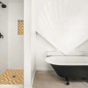 Отель Zen Oro A Golden Retreat w Spa Private Yard, фото 19