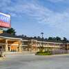Отель Belmont Inn and Suites, фото 10