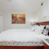 Отель Private and Cozy Home in Kerrisdale, фото 12