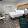 Отель Holiday Inn & Suites Arden - Asheville Airport, фото 7