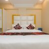 Отель OYO 11720 Gold Coast Inn, фото 6