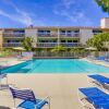 Отель Ocean View Condo Located on The Bluff features EV Charging and Spa SBTC112 by RedAwning, фото 6