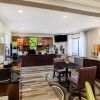 Отель La Quinta Inn Suite Houston Baytown East, фото 29