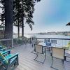 Отель Hidden Gem: 1-acre Lakefront W/ Hot Tub, Dock 4 Bedroom Home, фото 13