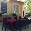 Отель House With 4 Bedrooms In Arles, With Furnished Garden And Wifi 48 Km From The Beach, фото 2