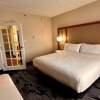 Отель Holiday Inn Express Suites Newmarket, фото 8