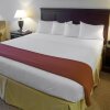 Отель Holiday Inn Express Hotel & Suites Lucedale, фото 22