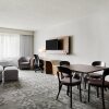 Отель Courtyard by Marriott Milwaukee Downtown, фото 6