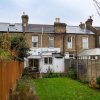 Отель Charming Victorian Family Home in Wimbledon в Лондоне