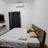 Отель OYO 93870 Damai Guest House Cirebon, фото 4