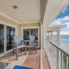 Отель Exceptional Condo Directly on Beach With Pool, фото 26