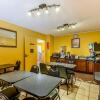 Отель Econo Lodge Cumberland, фото 21
