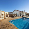 Отель Rancho Nopales Jt - Pool, Hot Tub, Hammocks, Fast Wifi + Views! 4 Bedroom Home by RedAwning в Джошуа-Трех