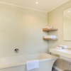 Отель Beautiful 1 Bedroom Apartment With Private Balcony, фото 7