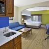Отель Holiday Inn Express & Suites Milford, an IHG Hotel, фото 21