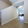 Отель Risoin's Compass Bay Townhome, фото 11
