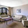 Отель Clarion Inn & Suites Miami International Airport, фото 3