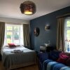 Отель Lovely and Comfortable 1-bed Apartment in Bromley, фото 3