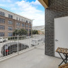 Отель FRONTDESK RM - West Apts, River Market Dist, Kansas City, фото 1