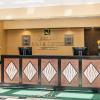 Отель Quality Inn & Suites, фото 2