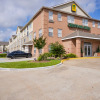 Отель InTown Suites Extended Stay Select Houston TX - Brookhollow, фото 19