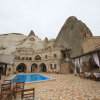 Отель Local Cave House Hotel, фото 1