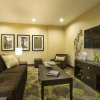 Отель Staybridge Suites Orlando at SeaWorld, an IHG Hotel, фото 7