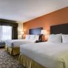 Отель Holiday Inn Express & Suites Kansas City Sport Complex Area, фото 3