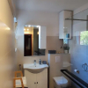 Отель Spacious apartment with three double bedrooms, фото 13
