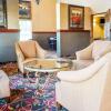 Отель Quality Inn & Suites, фото 2