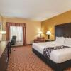Отель Comfort Inn & Suites Verona at Turning Stone Resort Casino, фото 6