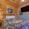 Отель Destinys Heavenly View - Five Bedroom Cabin, фото 5