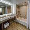Отель Hilton Knoxville Airport, фото 10