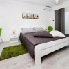 Отель Studio Apartment White, фото 1