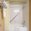 Отель Days Inn by Wyndham Fontana / Rialto, фото 5