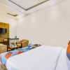 Отель Gayatri Palace by OYO Rooms, фото 6