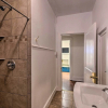 Отель Bright Hot Springs Home: 1 Mi to National Park!, фото 3