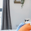 Отель Livestay-spacious Modern One Bed Apt Near Heathrow, фото 8