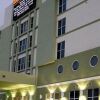 Отель South River Suites в Hialeah Gardens