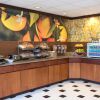 Отель Fairfield Inn & Suites Columbus East, фото 8