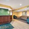 Отель Parkway Inn & Suites, фото 2