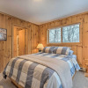 Отель Relaxing Home Mins From Mt Snow, Hiking, & Lakes, фото 6